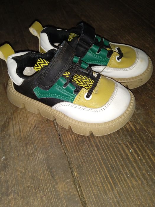 Отдам обувь на мальчика