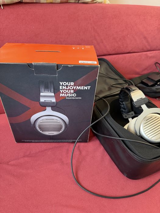 Beyerdynamic DT 990 PRO 250 Ohm – Професионални студийни слушалки
