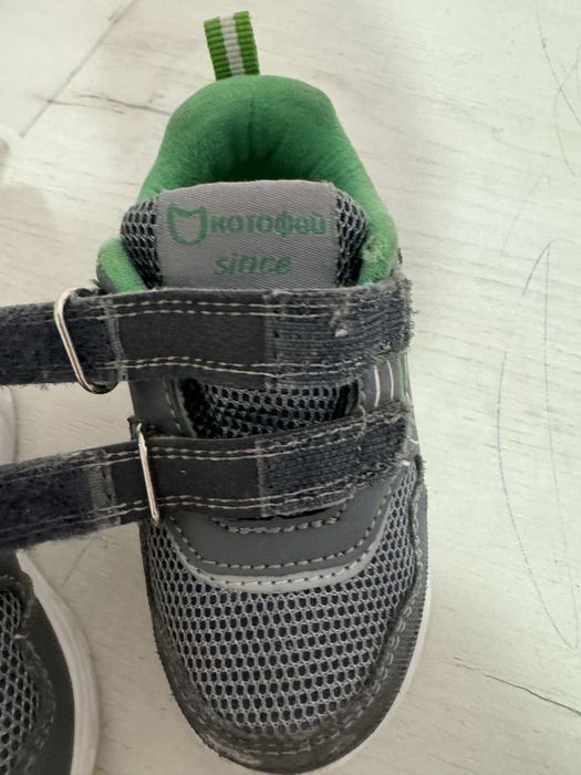 Продам детские ботиночки