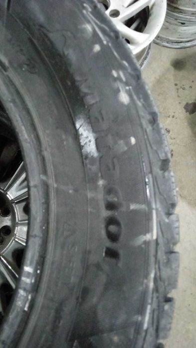 Машина шины колеса