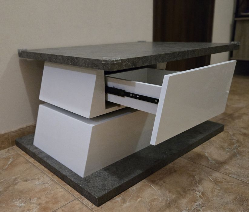 Стилна Холна масичка