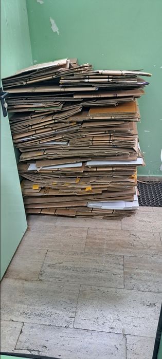 Продам картонные коробки БУ