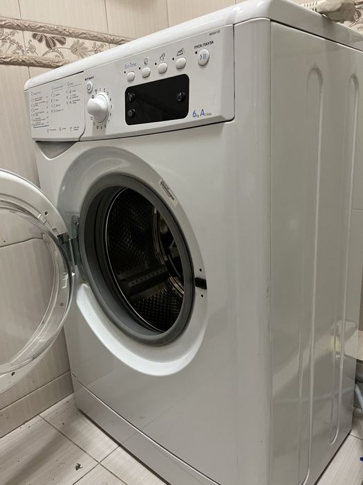 Стиральная машинка Indesit