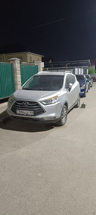 Автомобиль Jac s3 2016 года