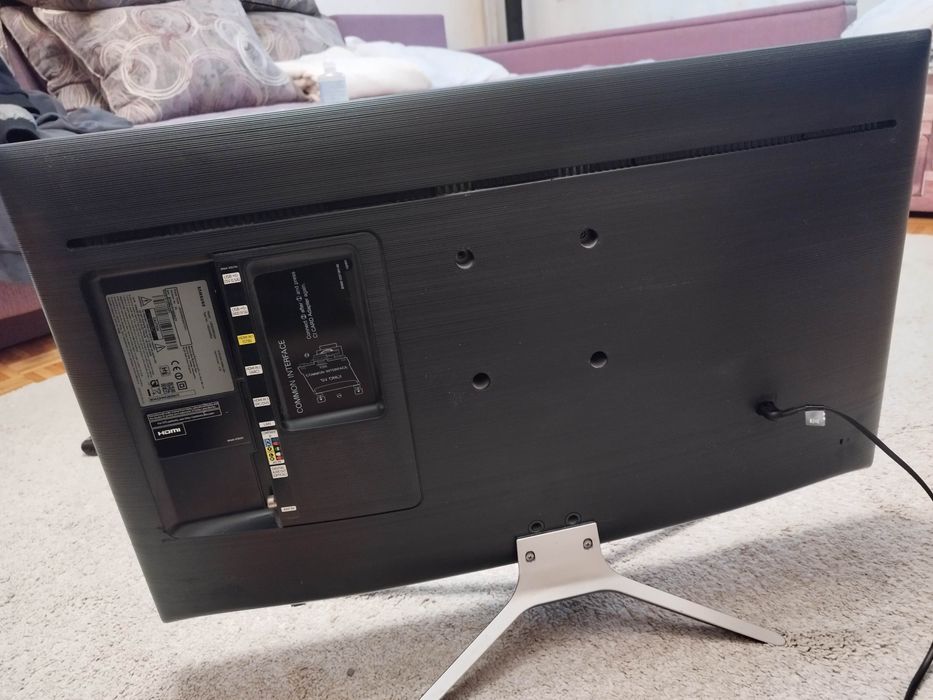 Samsung  Smart телевизор