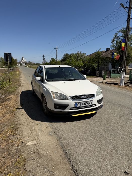 vand sau schimb cu triciclu ford  focus