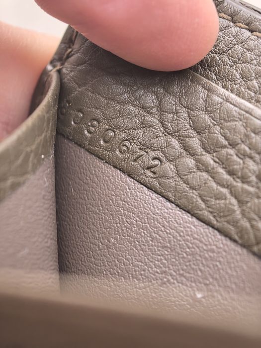 Burberry Tall B Cardholder