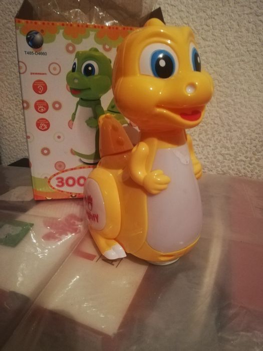 Игрушки детские на батарейках