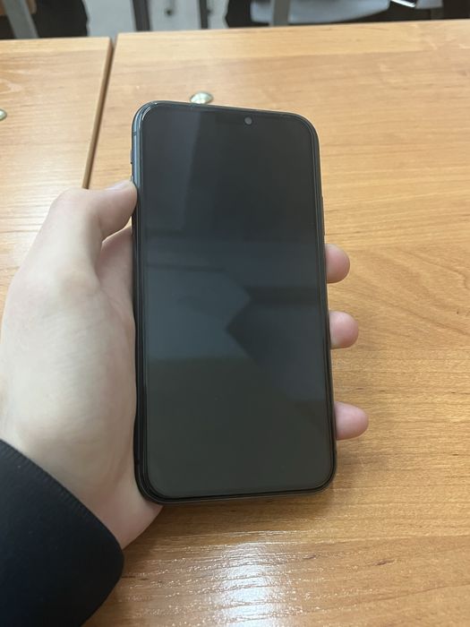 iPhone 11 black 128 Gb