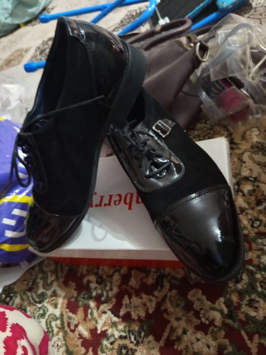 Tufli etikla sotiladi yengi