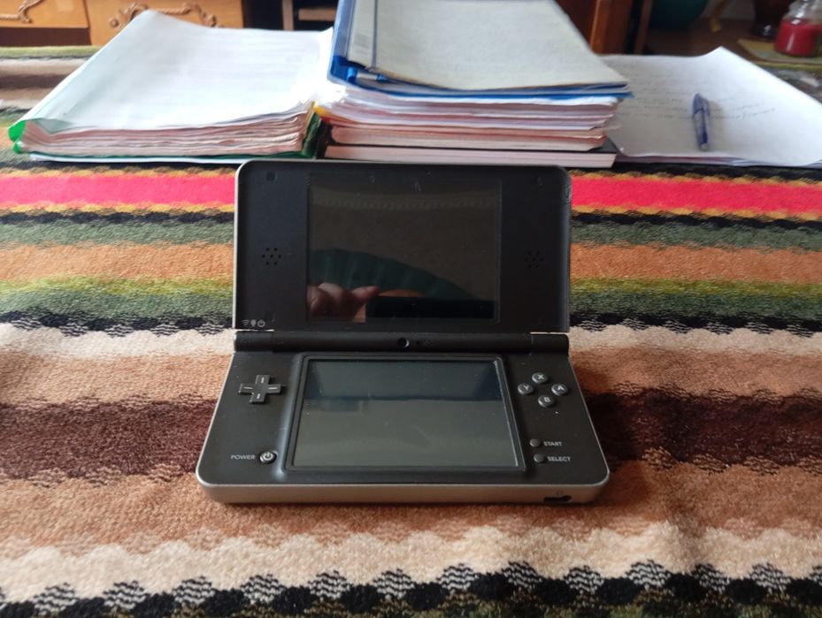 Consola Nintendo Dsi XL (modata)