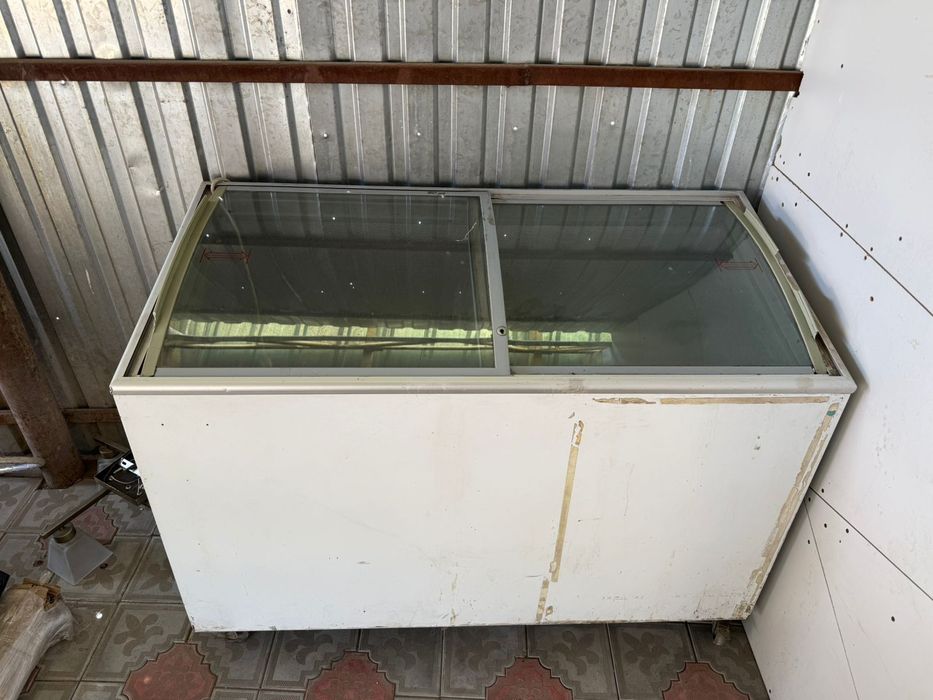 Продам морозильник