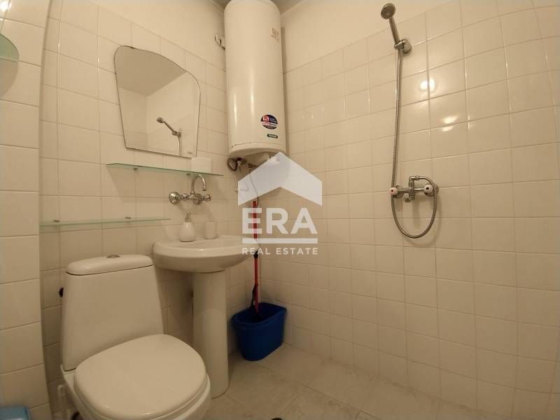 Дава се под наем Тристаен апартамент в Варна, Лятно кино Тракия - 75 кв.м за 458.49 € - Снимка #8