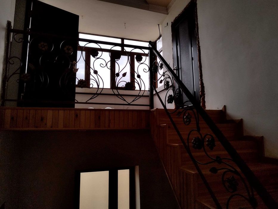 Ховли сотилади 3 сотиклик кириб яшашга тайёр