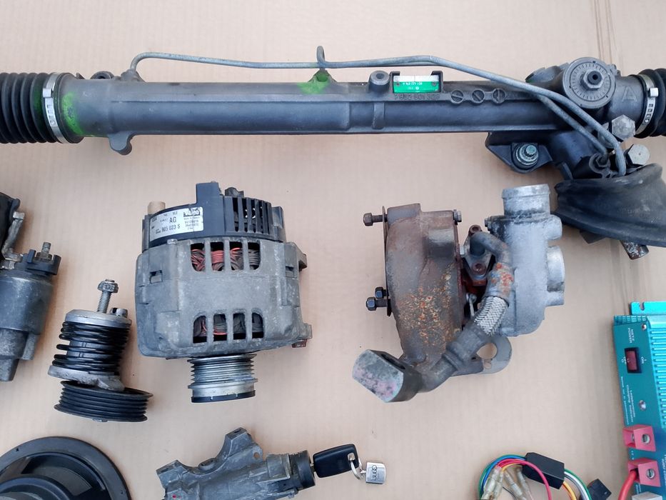Vând redresor 12v ,radio Alpine  ,piese Audi A4, electronice auto nu