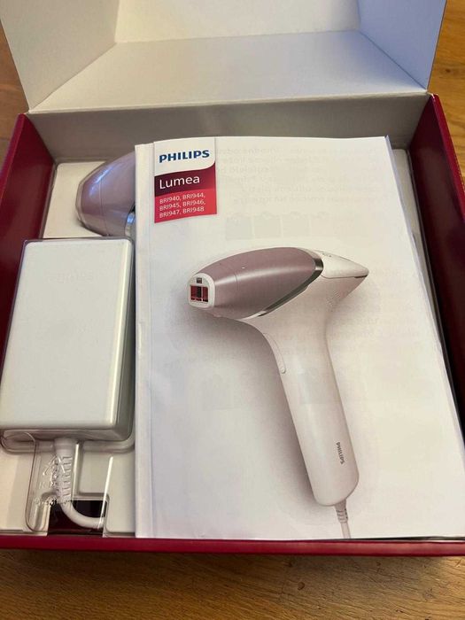 Epilator PHILIPS Lumea Seria 8000 IPL cu SenseIQ BRI947/00 NOU - NEFOLOSIT