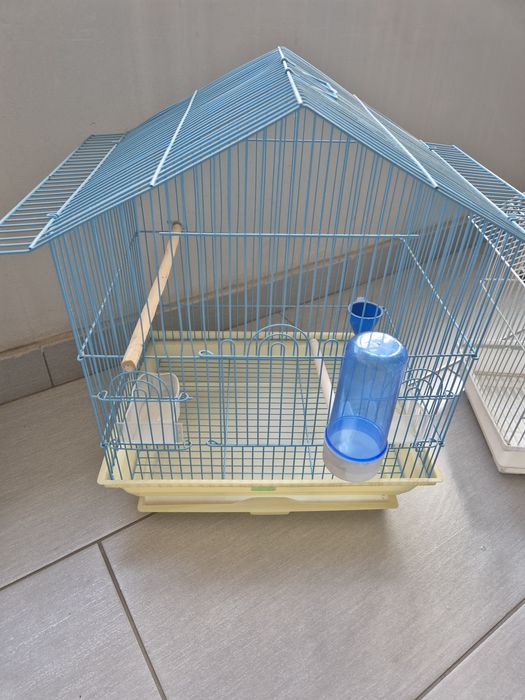 клетки/ 2 къщички/ за птици
