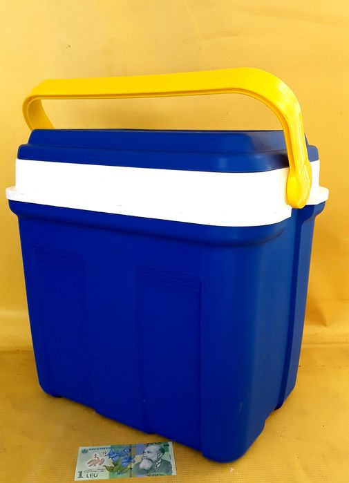 Lada frigorifica 24 l 39 x 28,5 x 39 Cm NOUA - 70 Lei