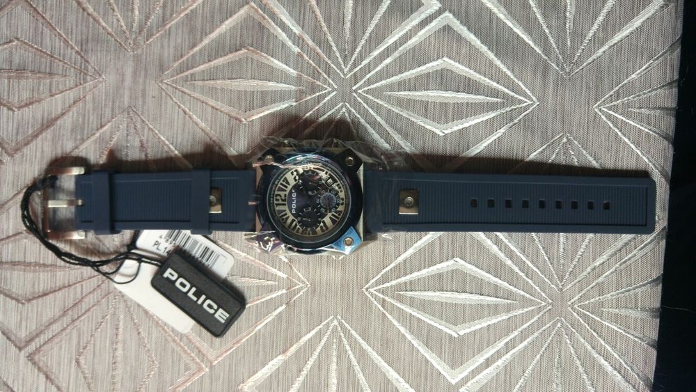 Часовник Police Hellcat