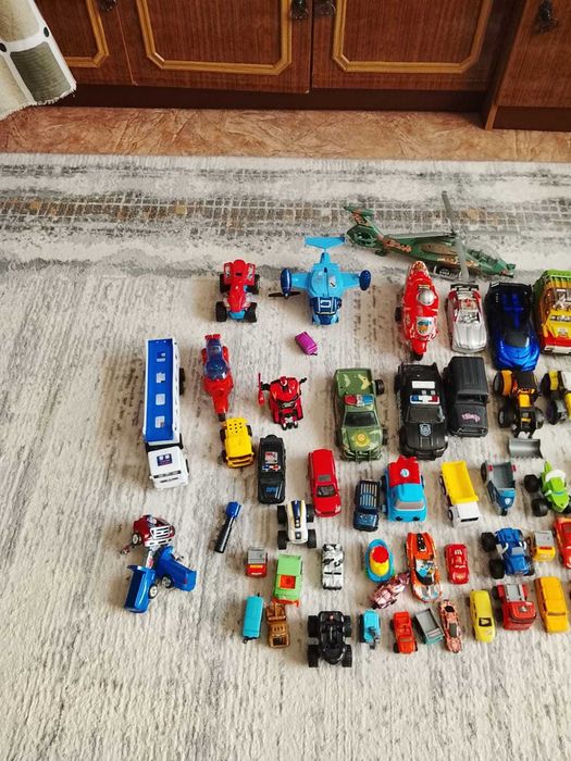 Продам детские игрушки