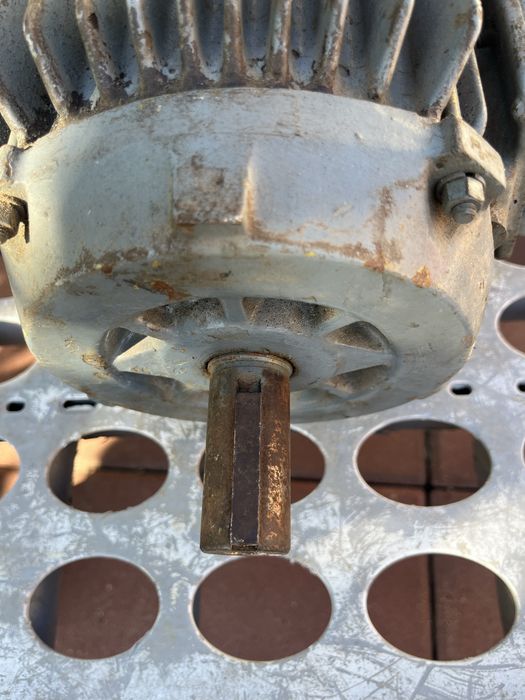 Motor electric de 2,2 kw