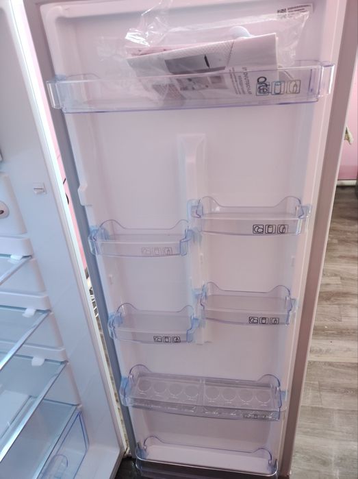 Холодильник новый