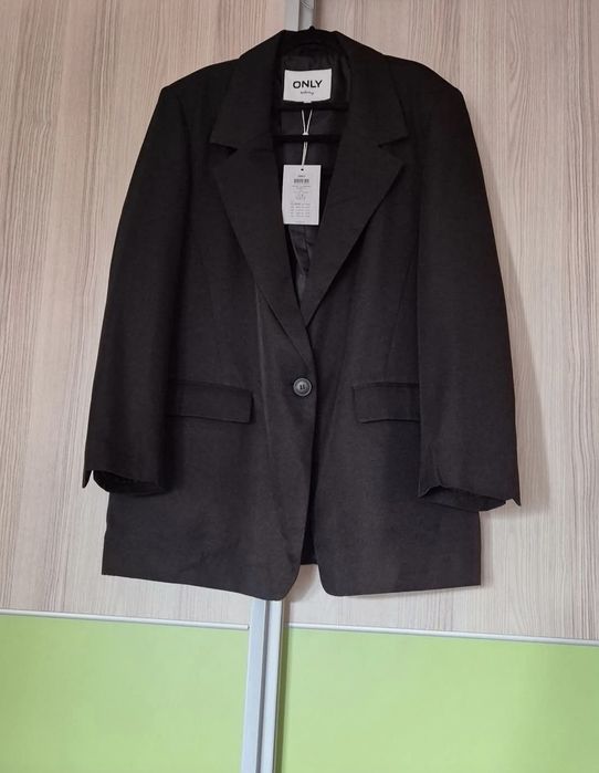 Нов блейзър Only, с етикет