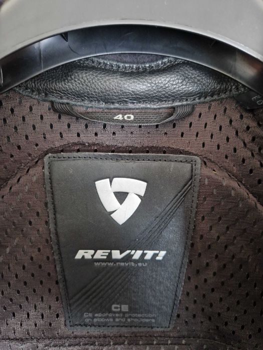 Кожен мото екип Revit