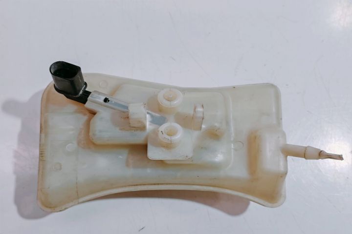 Vas lichid frana  8E0611301E Audi A4 B6