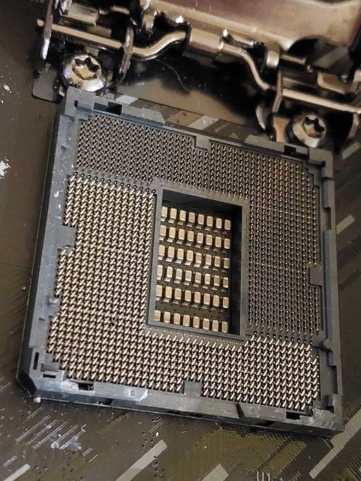 Intel Core i7 11700F + AsRock Z590 PG Velocita Wi-Fi