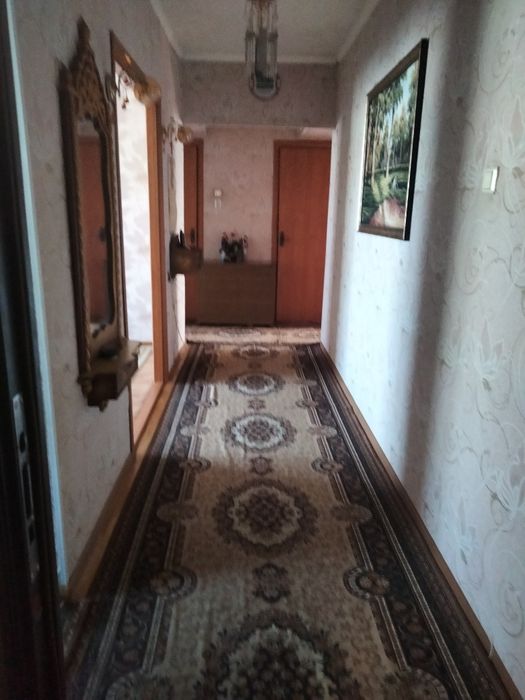 Продажа4х комнатнои квартиры