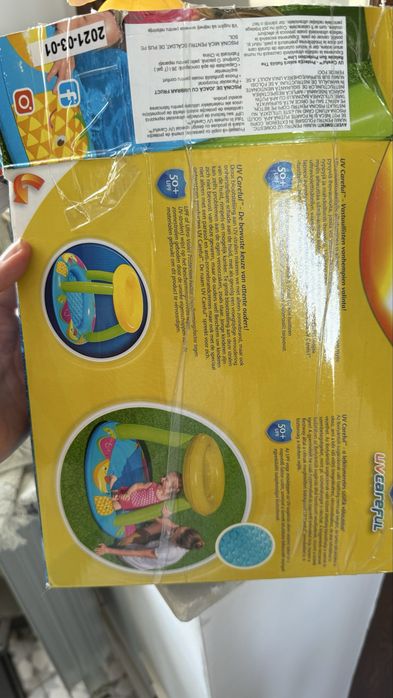 Piscina cu umbrar pentru bebelusi