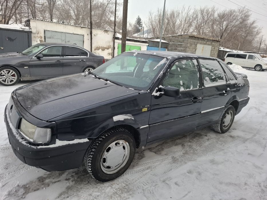 Продам пассат б3 1.8