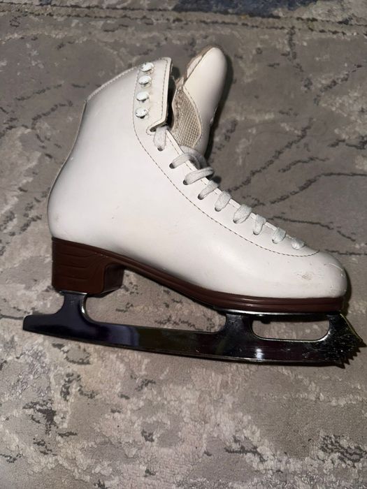 Продам коньки Jackson оригинальные