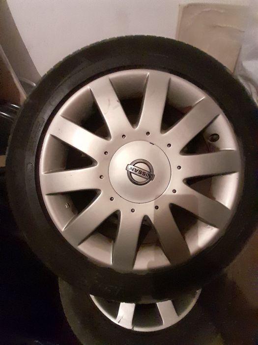 Джанти с гуми 5х114.3 от Nissan Primera