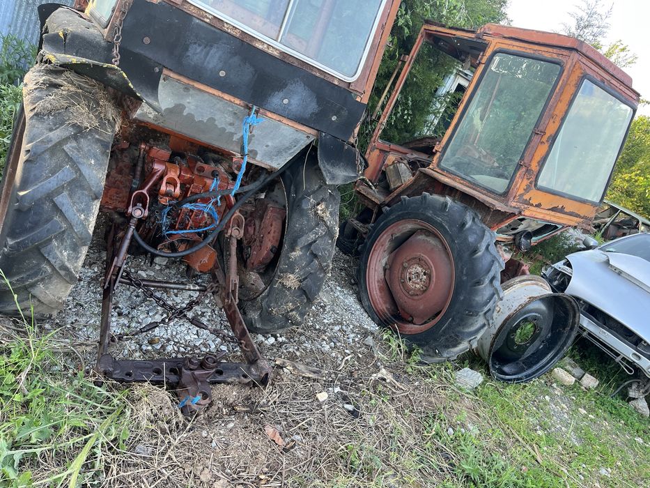 Продавам трактор т16 дт20 т25 и велгер ар45 цели и на части