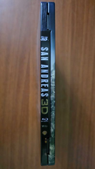 Vand steelbook San Andreas  bluray 3D+2D , nou, neutilizat