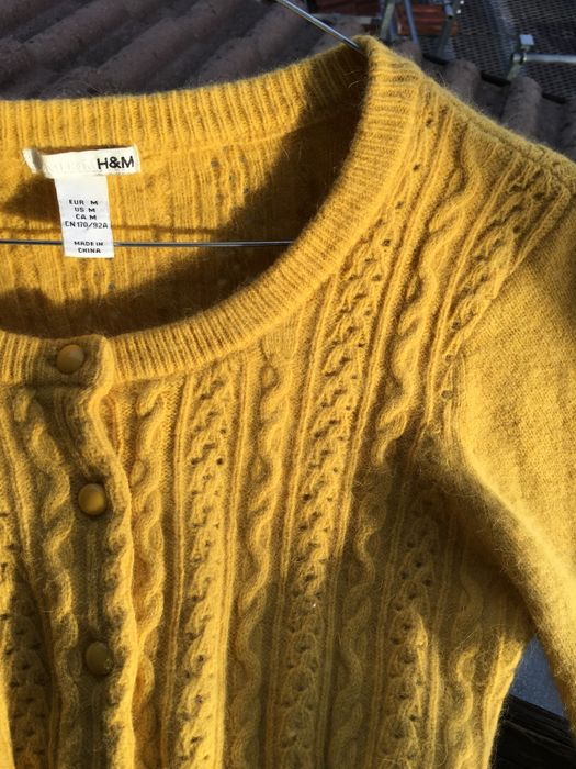 Дамска  кроп жилетка ангора 50% в цвят горчица