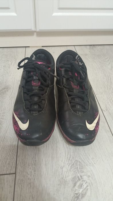 Adidași/ încălțări sport de damă de la Nike. Mărimea 36