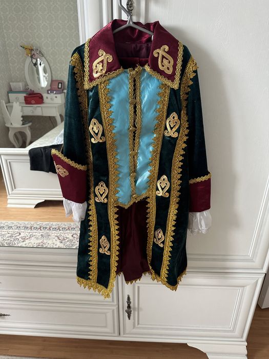 Костюм карнавальный