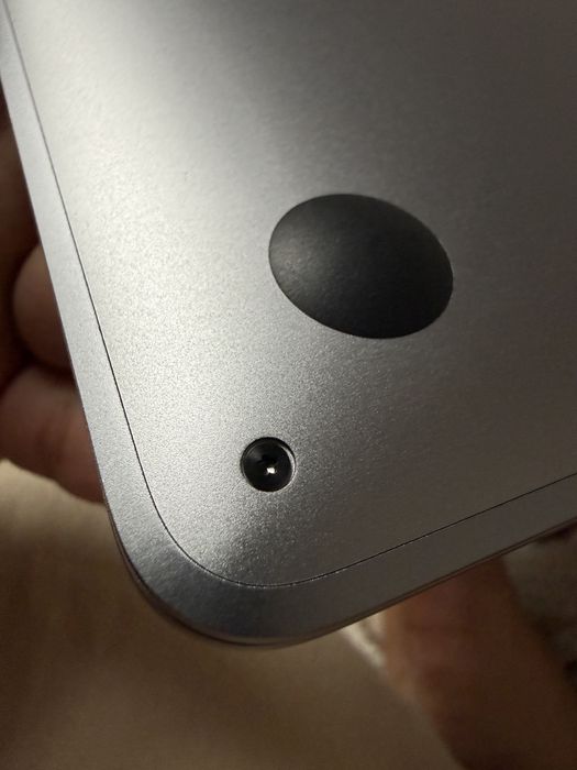 MACBOOK air 2020 на запчасть