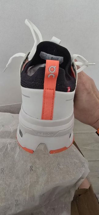 Кроссовки трейловые On,  Cloudultra2