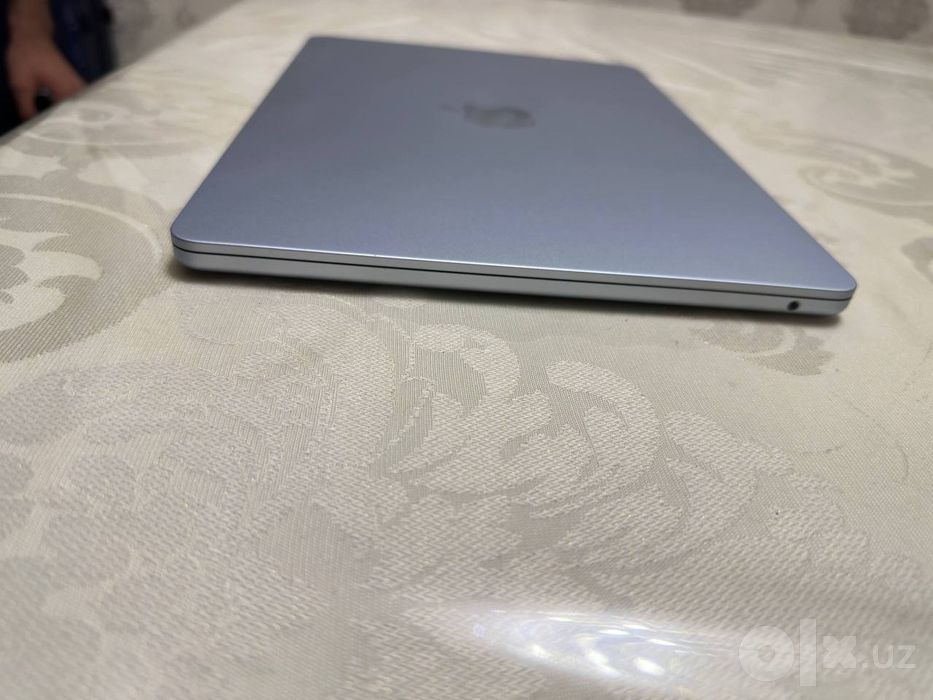 Macbook Air m5 ИДИАЛ