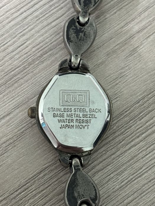 Продам японские часы