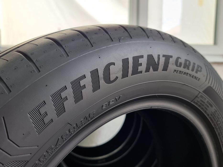 205/60/16 Goodyear 4Броя: 150€ 6.8мм