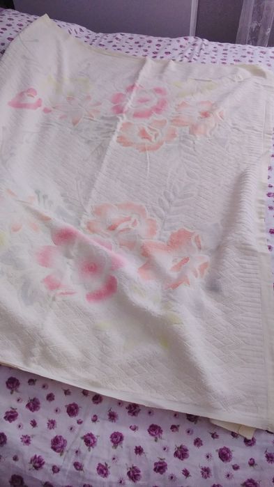 Продаю постельные принадлежности