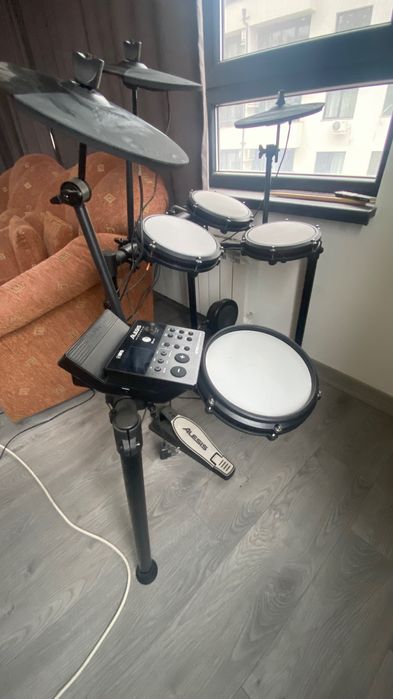 Барабани Alesis Nitro Max
