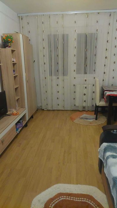 Ofer cameră în gazdă – zona Alexandru cel Bun