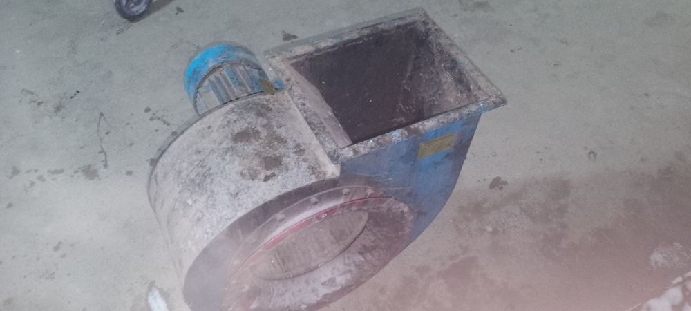 11-62 3.5A   VENTILATOR