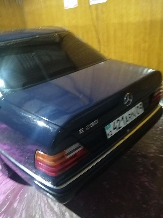 Продаю Мерседес 124.